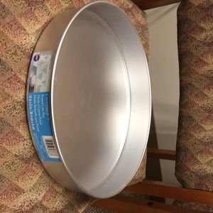 Round Cake Pan